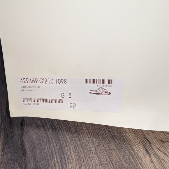 Gucci slides - Picture 3 of 3